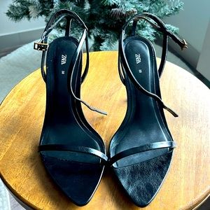 Black Zara heels *only worn 3x*